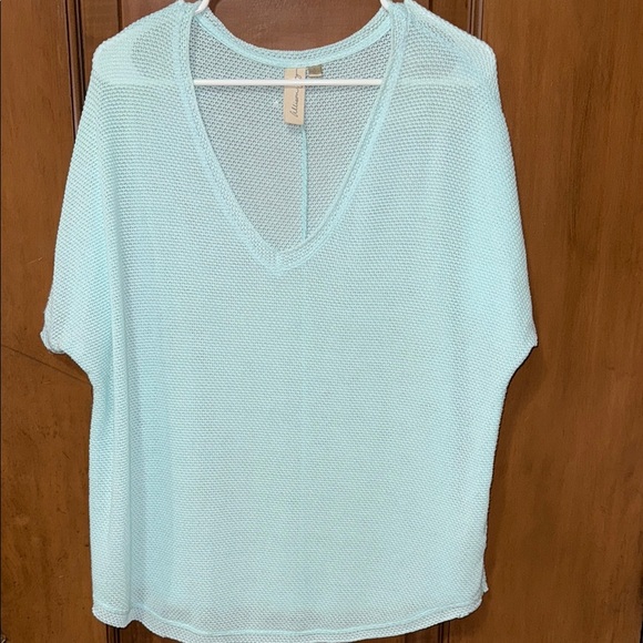 Allison Joy Tops - Allison Joy EVEREVE Light Blue V-Neck Top sz Large